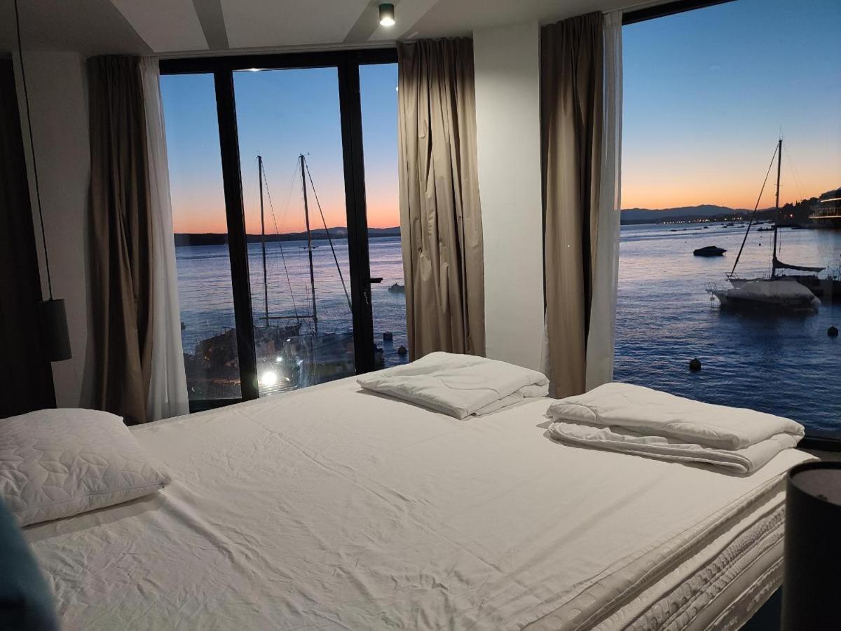 Hotel Millenium Deluxe Selce Kültér fotó