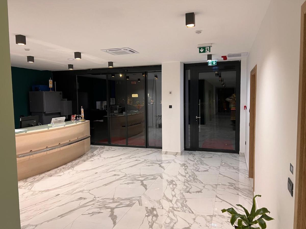 Hotel Millenium Deluxe Selce Kültér fotó