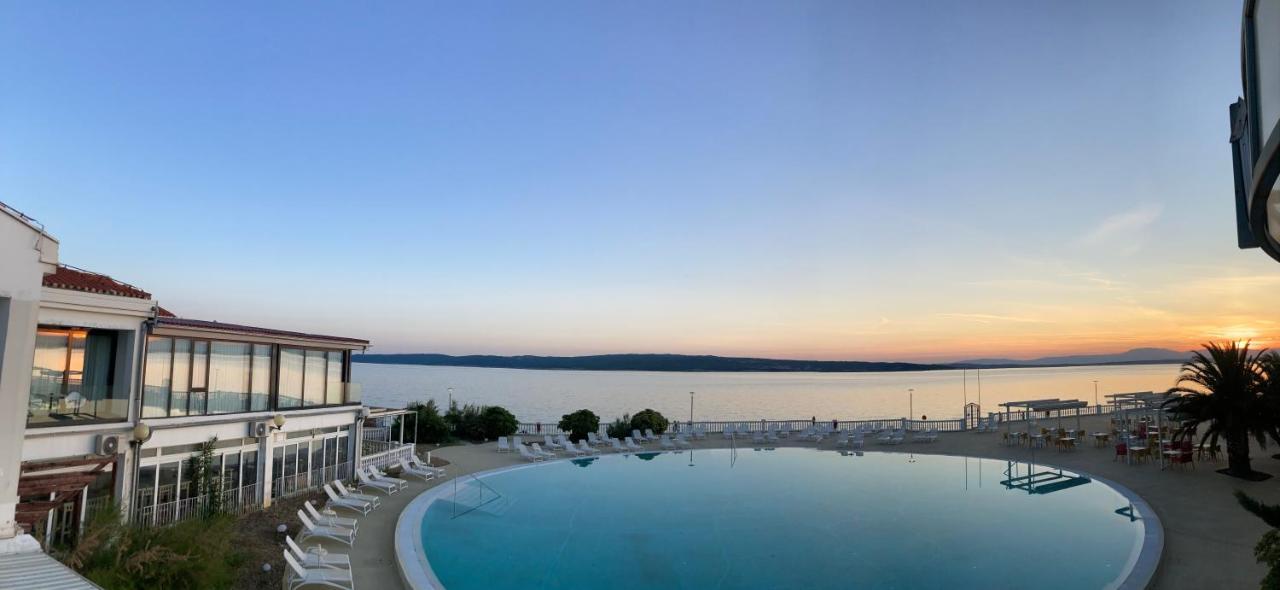 Hotel Millenium Deluxe Selce Kültér fotó