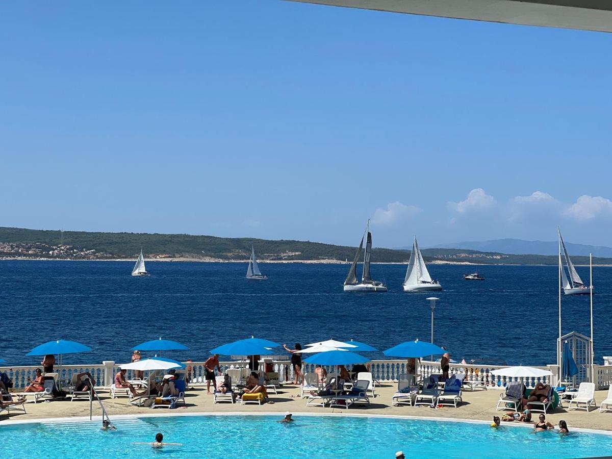 Hotel Millenium Deluxe Selce Kültér fotó
